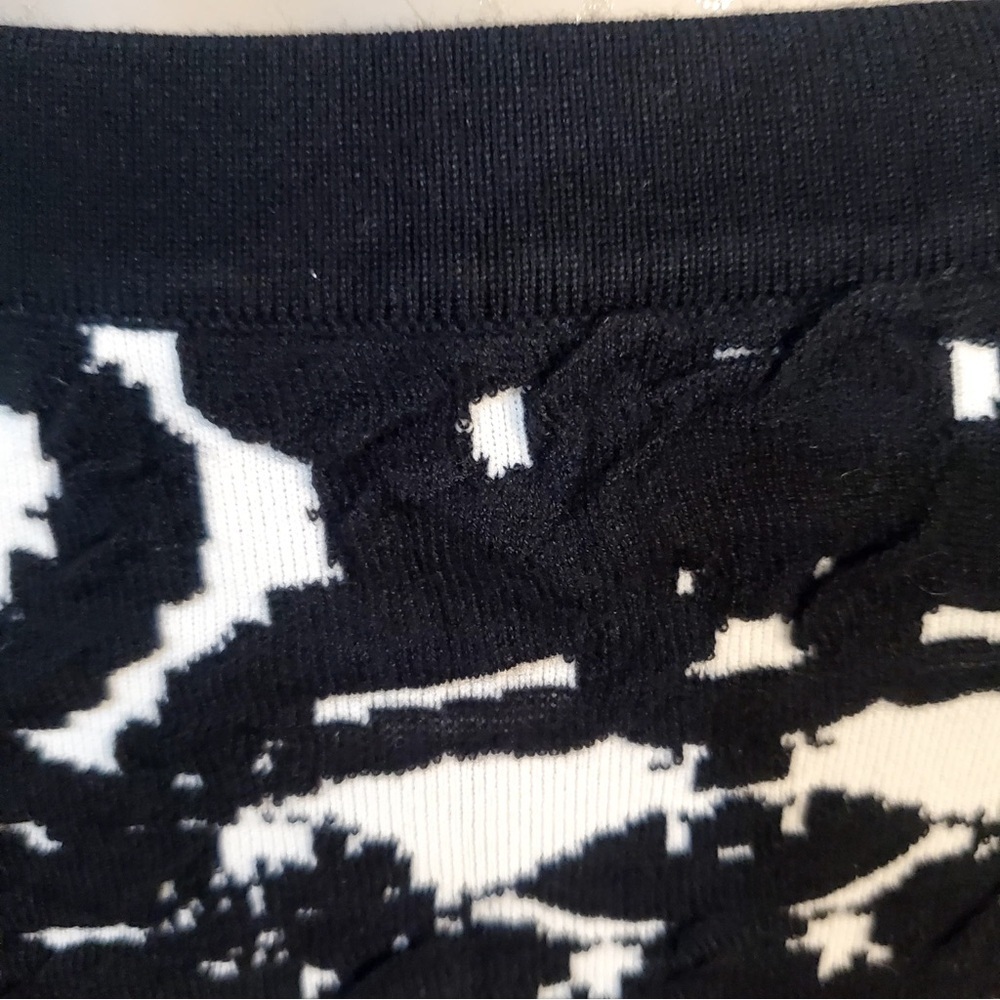 GRACIA BLACK & WHITE PENCIL SKIRT Size S - Picture 10 of 12
